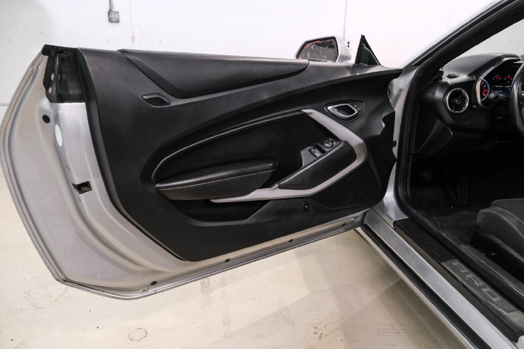 Used 2018 Chevrolet Camaro LS RWD image 35