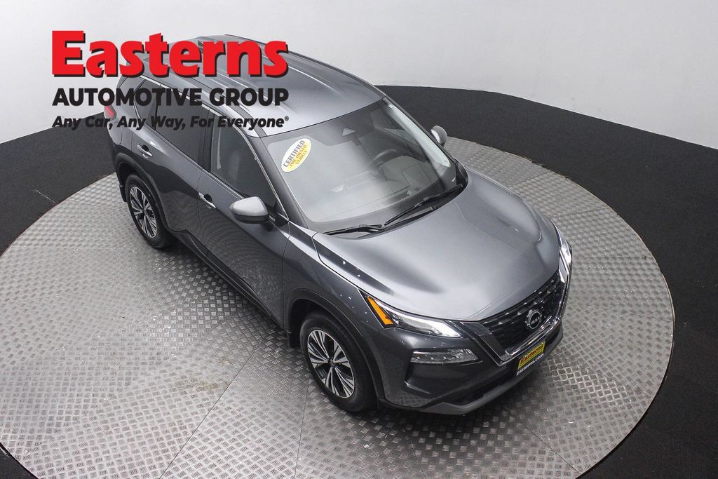 Used 2023 Nissan Rogue SV AWD/4WD image 3
