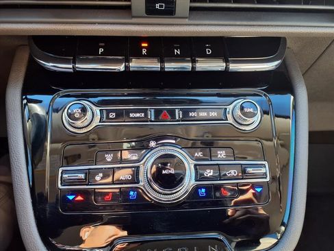 Certified 2021 Lincoln Corsair FWD image 13