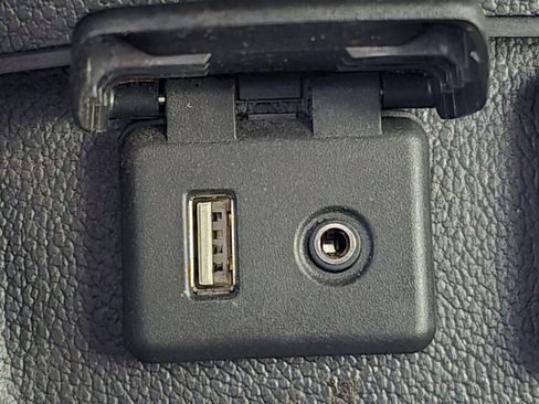 Used 2018 Chevrolet Cruze LT image 26