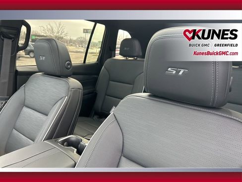 New 2026 Buick Enclave Sport Touring w/ Super Cruise Package image 18