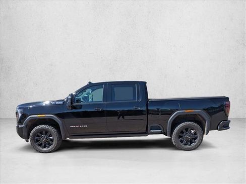 Used 2024 GMC Sierra 2500 AT4 w/ AT4 Premium Plus Package image 8