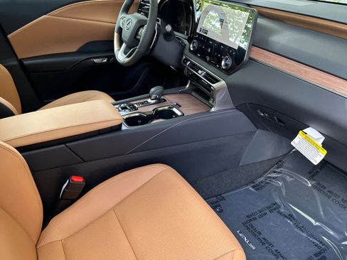 New 2026 Lexus RX 350 Premium AWD/4WD image 17
