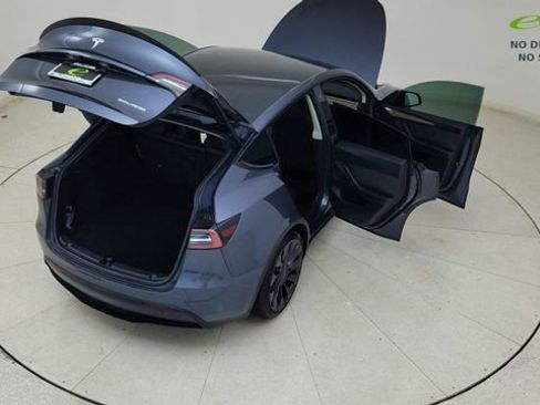 Used 2023 Tesla Model Y Performance image 84