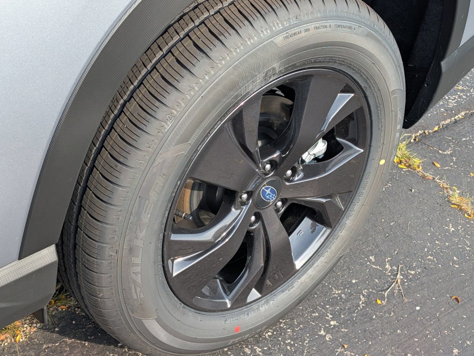 New 2026 Subaru Ascent Premium AWD/4WD image 18