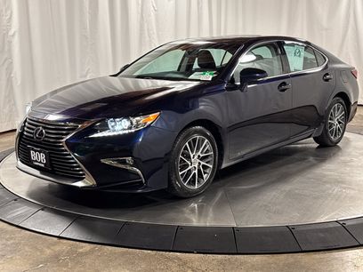 Used 2016 Lexus ES 350 w/ Navigation System Package