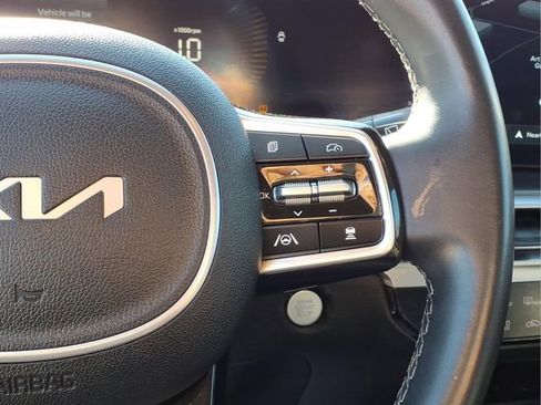 Used 2024 Kia Sorento S image 18