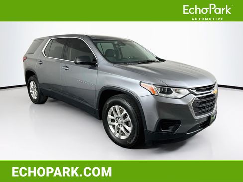 Used 2020 Chevrolet Traverse LS FWD image 1