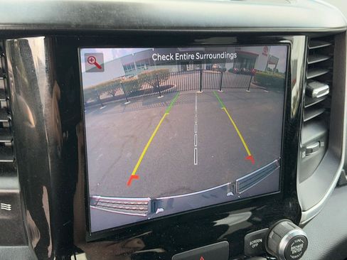 Used 2022 RAM 1500 Big Horn AWD/4WD image 23