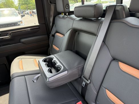 Used 2026 GMC Sierra 2500 AT4 w/ AT4 Premium Plus Package AWD/4WD image 33