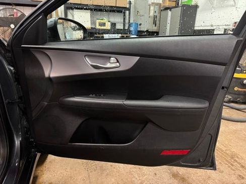 Used 2024 Kia Forte LXS image 13