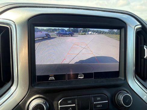 Used 2021 Chevrolet Silverado 1500 LT w/ Convenience Package II AWD/4WD image 25