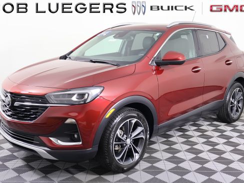 Certified 2023 Buick Encore GX Essence FWD image 3