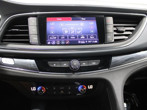 Used 2023 Buick Enclave Essence w/ Experience Buick Package AWD/4WD image 34