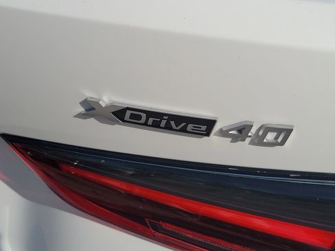 New 2026 BMW i4 xDrive40i w/ Premium Package image 5