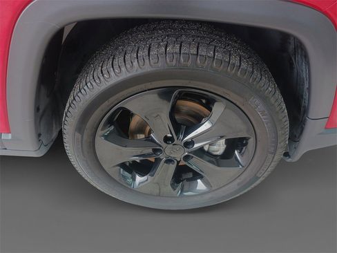 Used 2021 Jeep Compass Latitude w/ Sun and Sound Group image 16