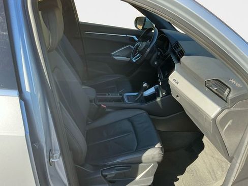 Used 2020 Audi Q3 2.0T Premium image 16