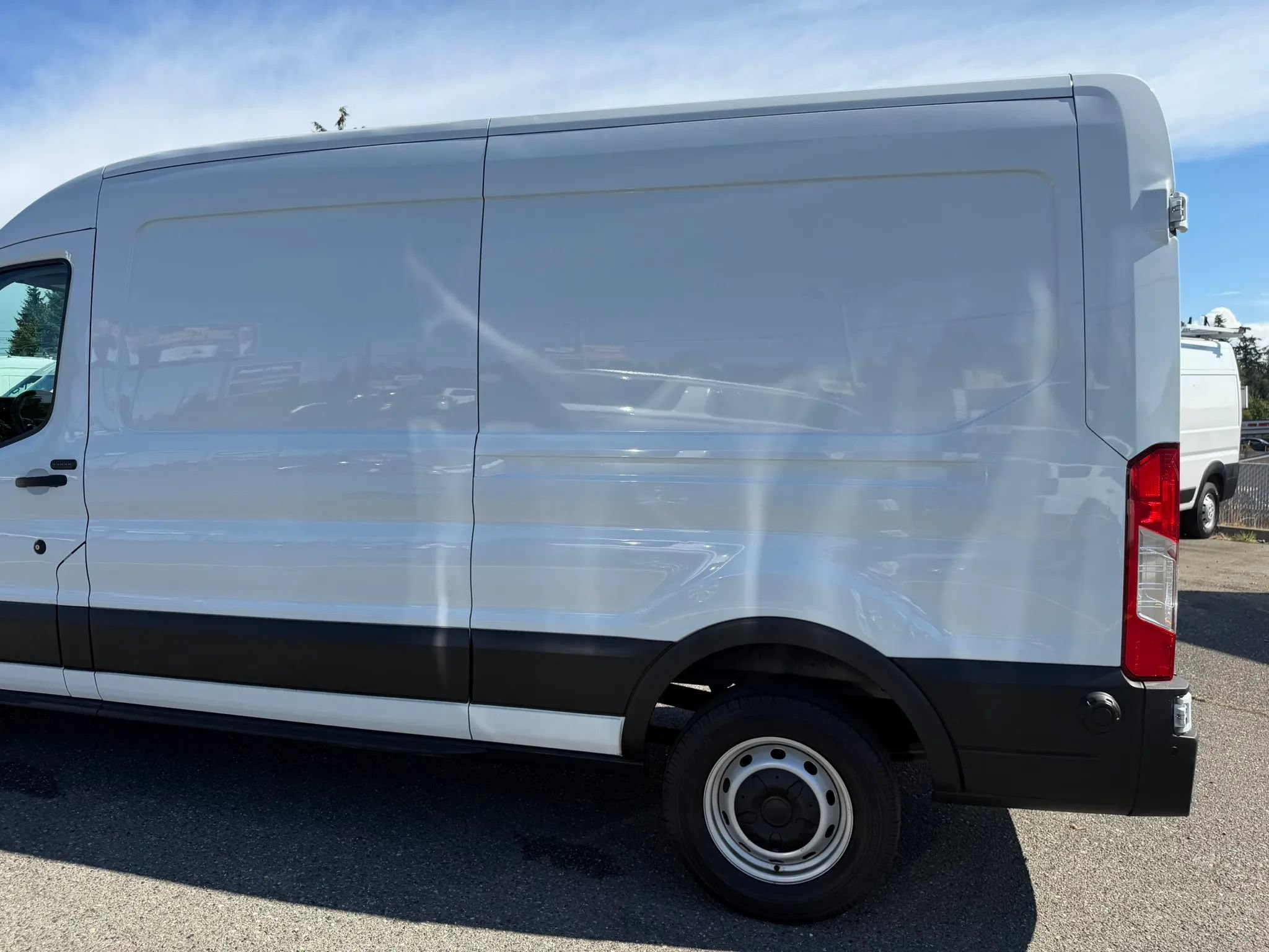 Used 2020 Ford Transit 250 Medium Roof w/ Load Area Protection Package RWD image 9
