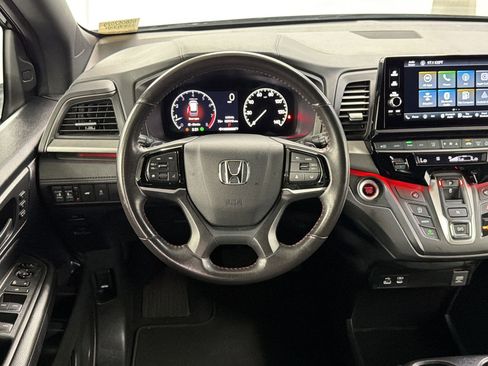 Used 2025 Honda Odyssey Sport-L image 27