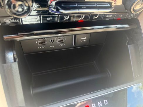 New 2025 Jeep Grand Cherokee Limited image 15