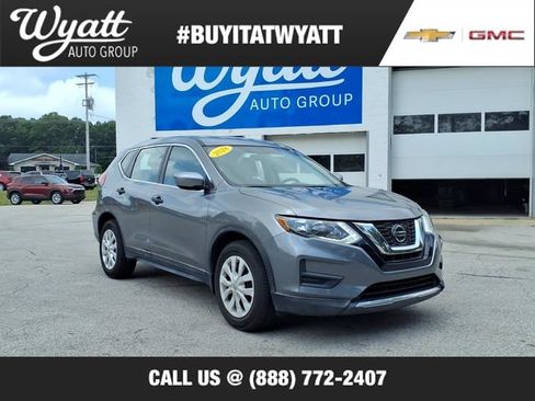 Used 2018 Nissan Rogue S FWD image 1