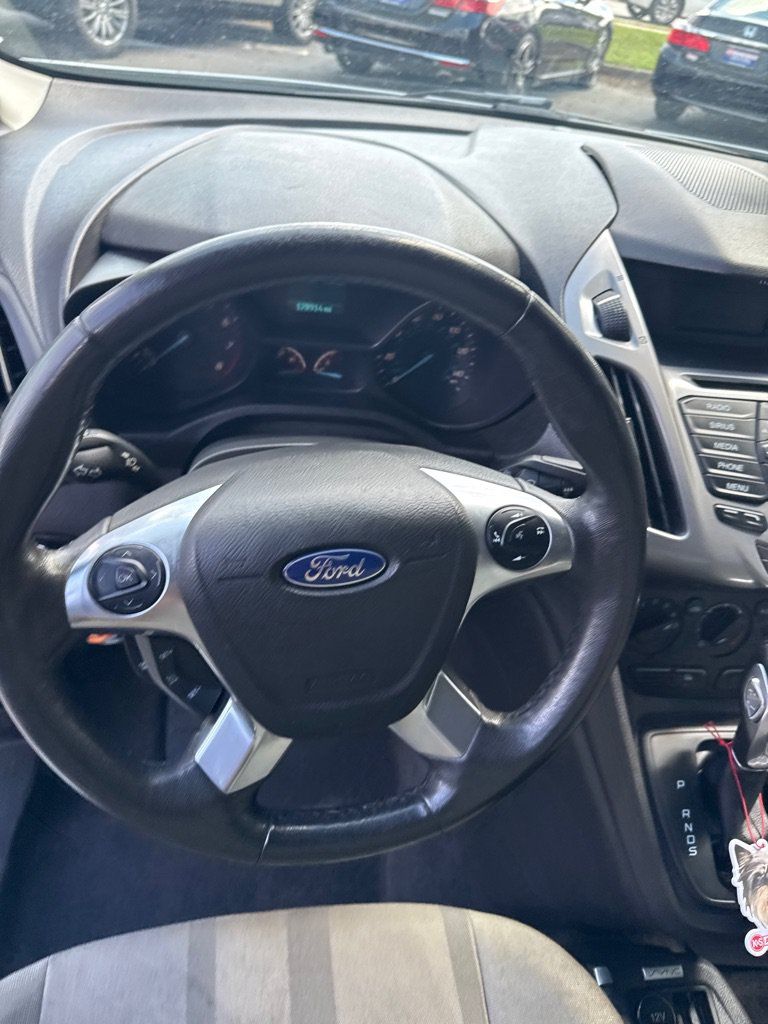 Used 2017 Ford Transit Connect XLT FWD image 7