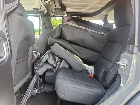 Used 2021 Jeep Wrangler Unlimited Sport AWD/4WD image 16