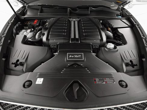 Used 2021 Bentley Bentayga Speed image 33