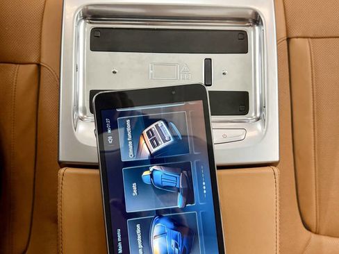 Used 2016 BMW 750i xDrive image 18