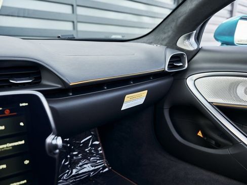 Used 2025 McLaren Artura Spider RWD image 69