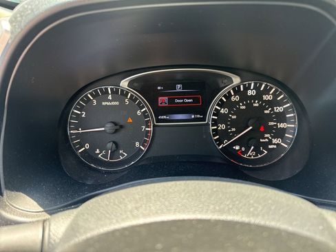 Used 2016 Nissan Pathfinder S FWD image 11