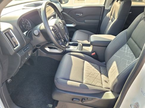 New 2026 Nissan Frontier SV w/ Tow Package image 8