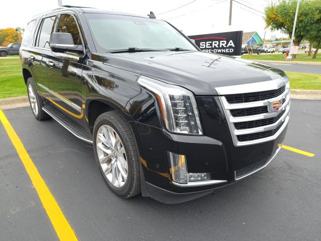 Used 2019 Cadillac Escalade Luxury AWD/4WD image 1