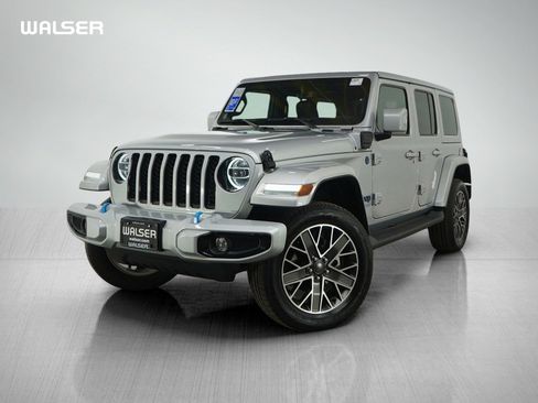 Used 2022 Jeep Wrangler Unlimited Sahara image 1