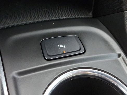 Certified 2023 Chevrolet Equinox LT image 28