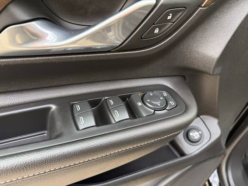 Used 2020 GMC Terrain Denali w/ Denali Premium Package image 18