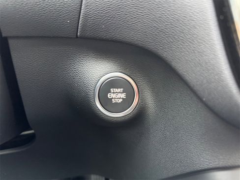 New 2026 Volvo XC40 B5 Plus w/ Protection Package Premier image 17