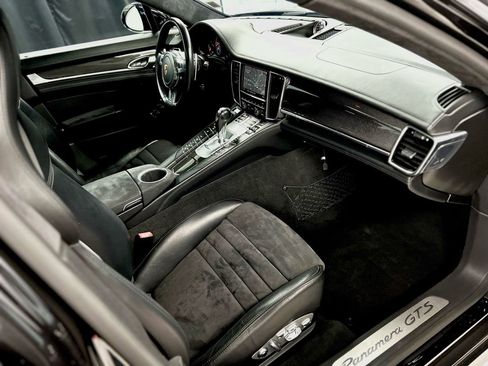 Used 2014 Porsche Panamera GTS image 22