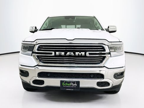 Used 2022 RAM 1500 Laramie AWD/4WD image 2