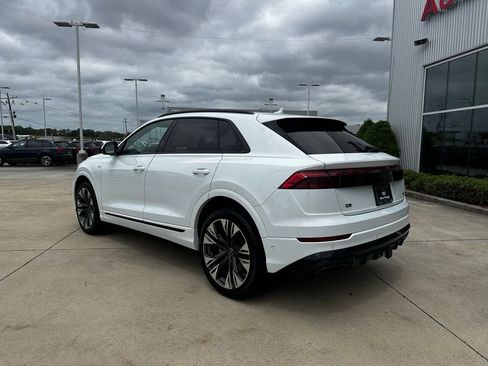 Certified 2025 Audi Q8 Premium Plus w/ Premium Plus Package AWD/4WD image 9