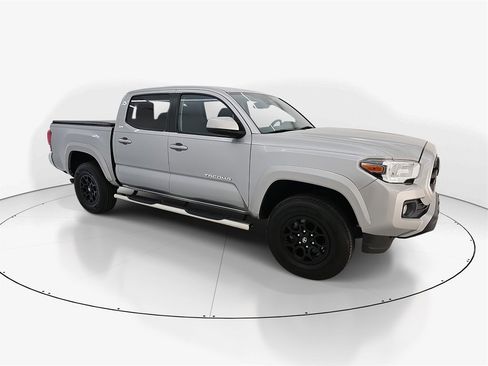 Used 2019 Toyota Tacoma SR5 image 4
