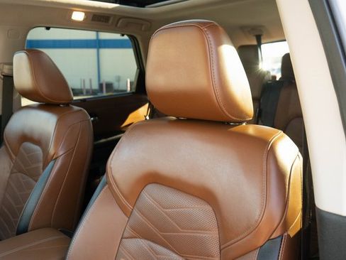 Used 2023 Nissan Pathfinder Platinum w/ Cargo Package image 20