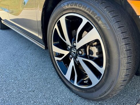 Used 2018 Honda Odyssey Elite image 9