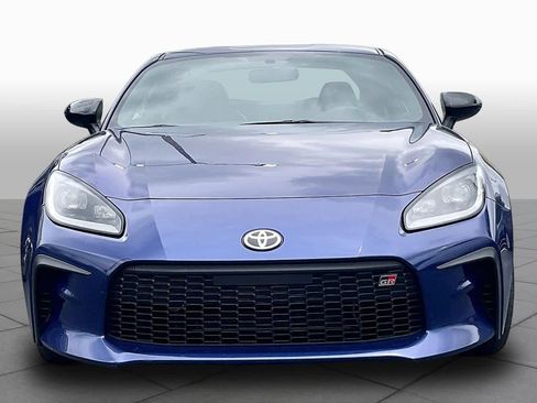 Used 2025 Toyota GR86 Premium w/ ALL Weather Mat Package (TMS) RWD image 4