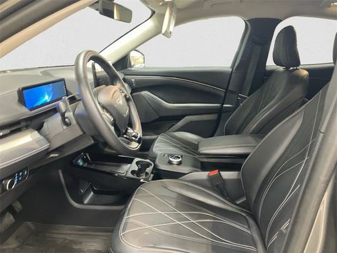 Certified 2023 Ford Mustang Mach-E Select image 9