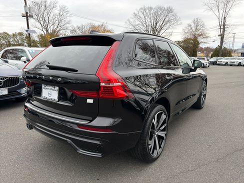 Certified 2024 Volvo XC60 T8 Ultimate w/ Protection Package Premier image 21