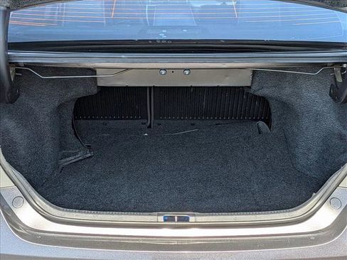 Used 2016 Toyota Camry SE FWD image 8