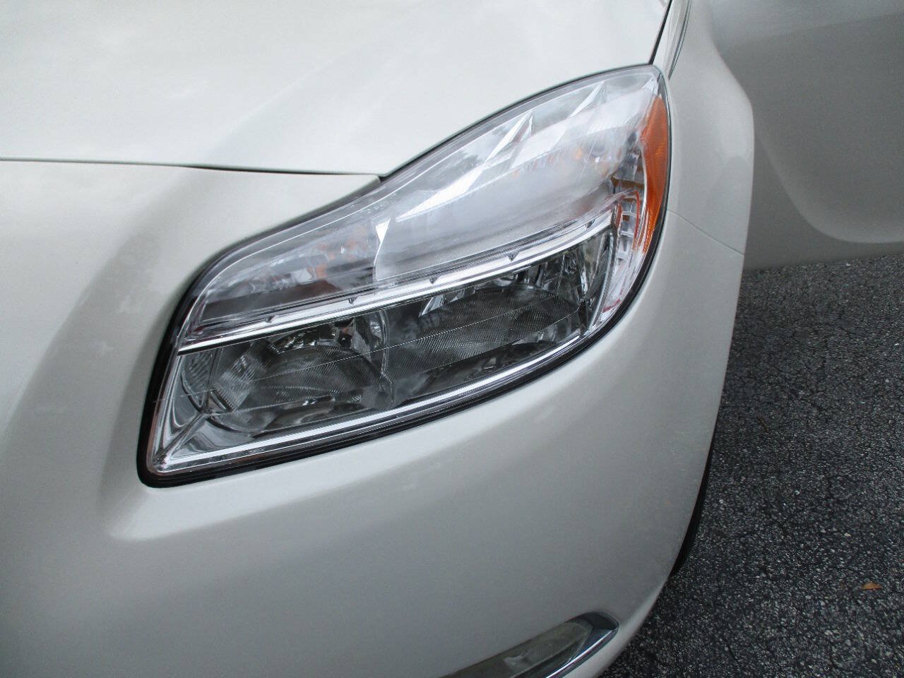 Used 2012 Buick Regal Premium FWD image 34