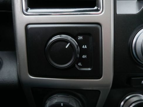 Used 2018 Ford F150 Lariat w/ Equipment Group 502A Luxury AWD/4WD image 23
