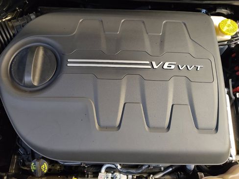 Used 2022 Jeep Cherokee Latitude Lux FWD image 30